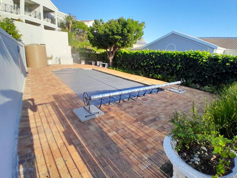 To Let 2 Bedroom Property for Rent in Vredehoek Western Cape